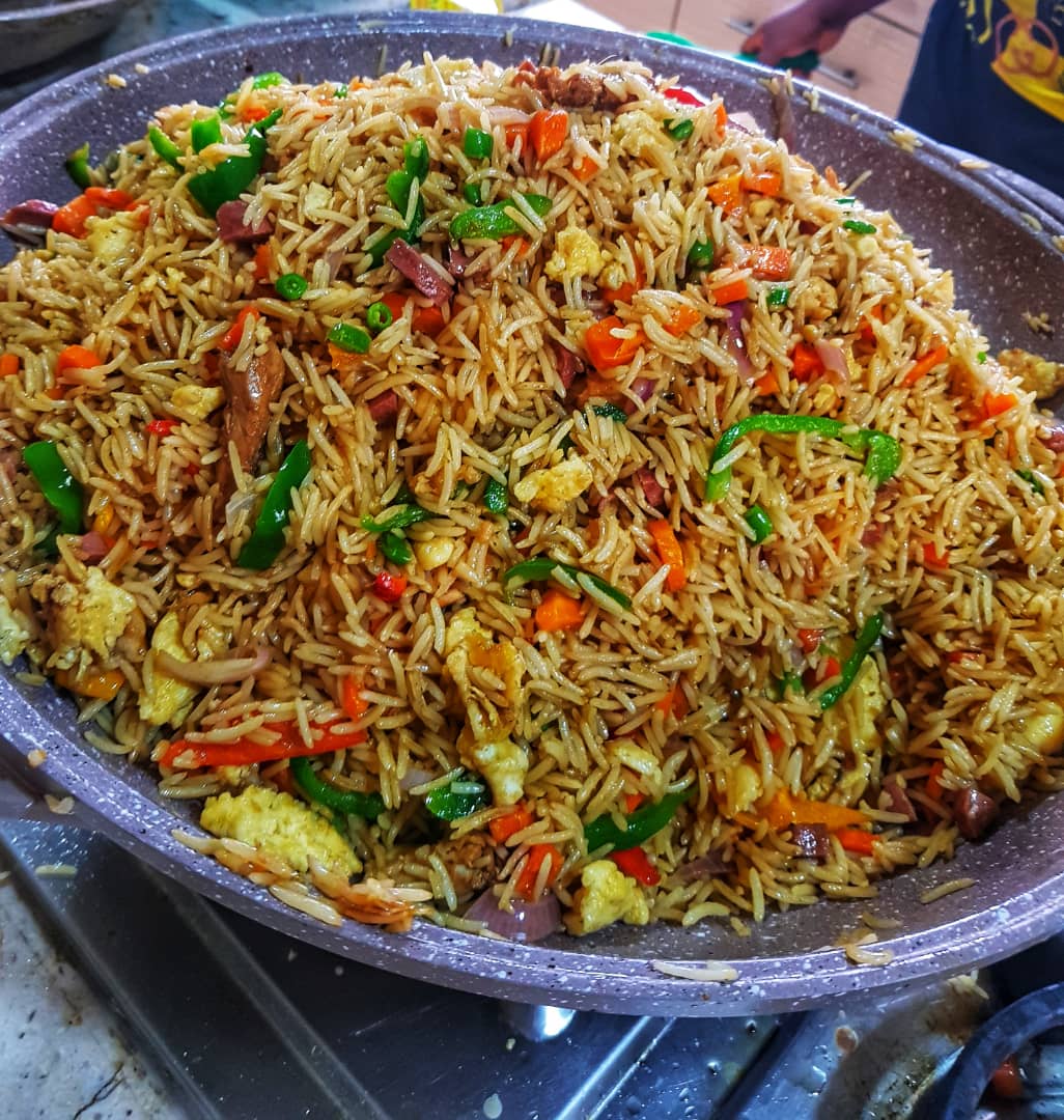 SIMPLE AND EASY CHINESE FRIED RICE RECIPE